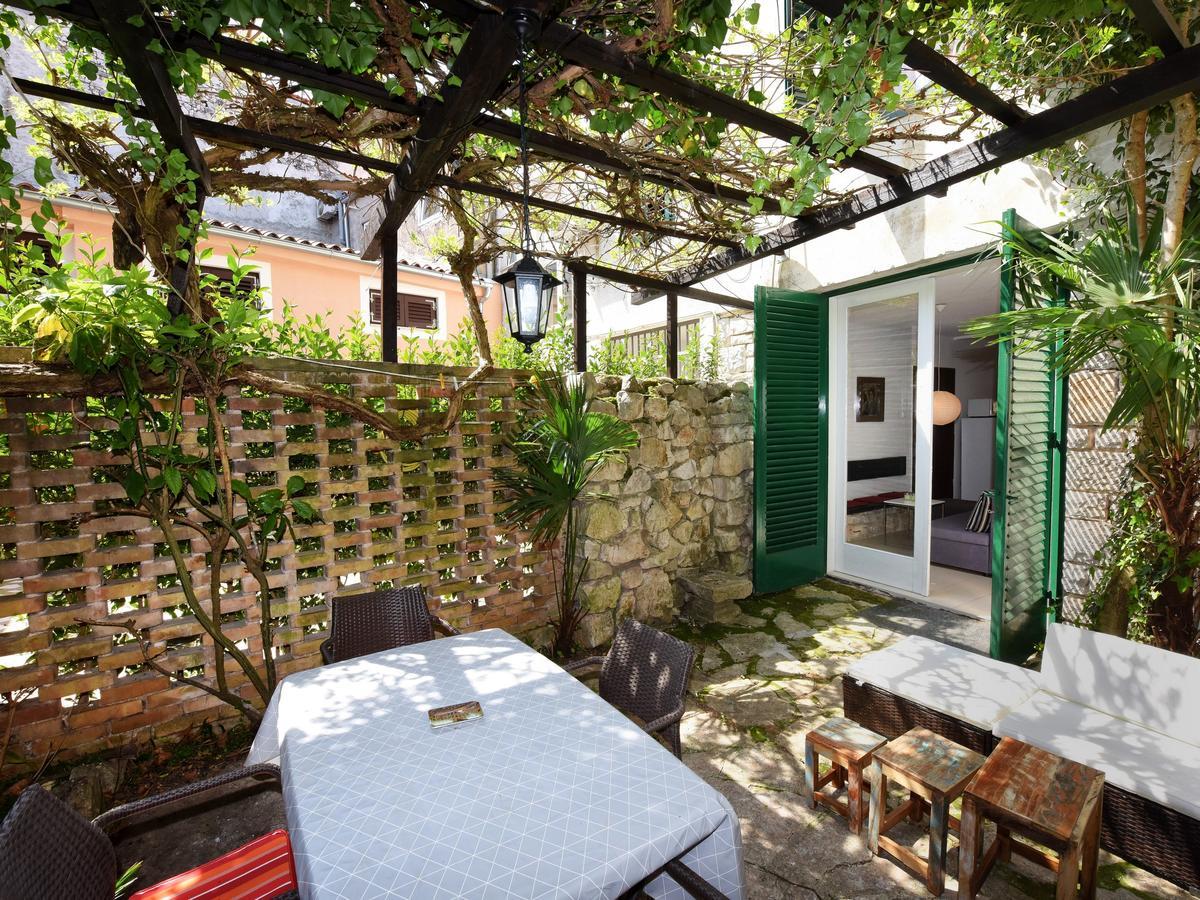 Apartment Andrea Old Town โปเรช ภายนอก รูปภาพ