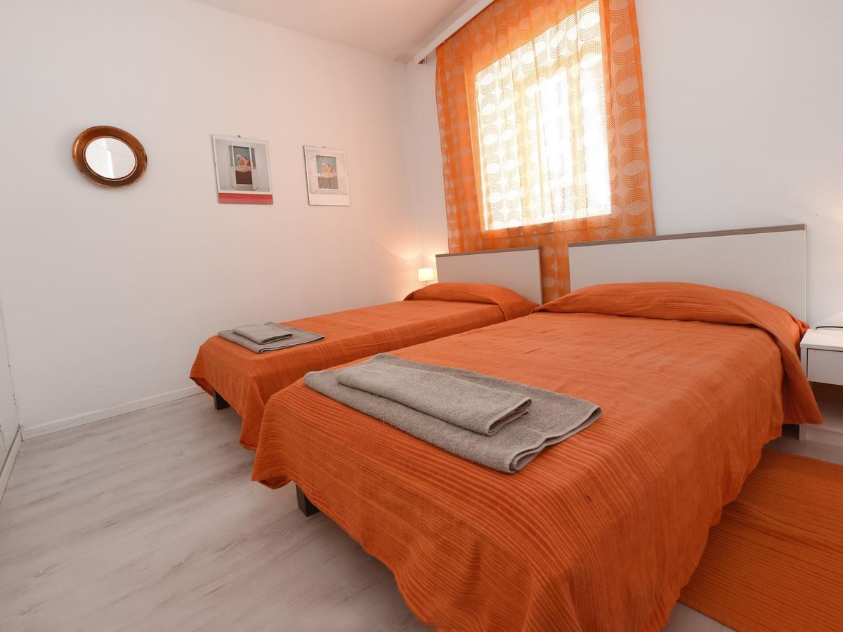 Apartment Andrea Old Town โปเรช ภายนอก รูปภาพ